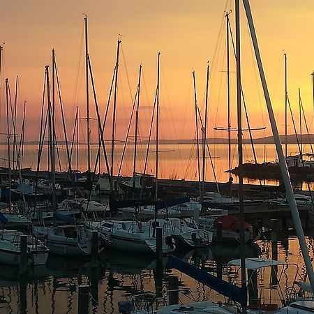 Hotel Kenese Balatonkenese Dış mekan fotoğraf